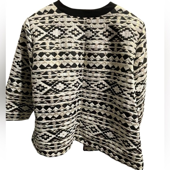 🖤🤍GORGEOUS Roz & Ali Black, Gold and Cream Geometric zip front jacket size 2X. - Picture 4 of 8